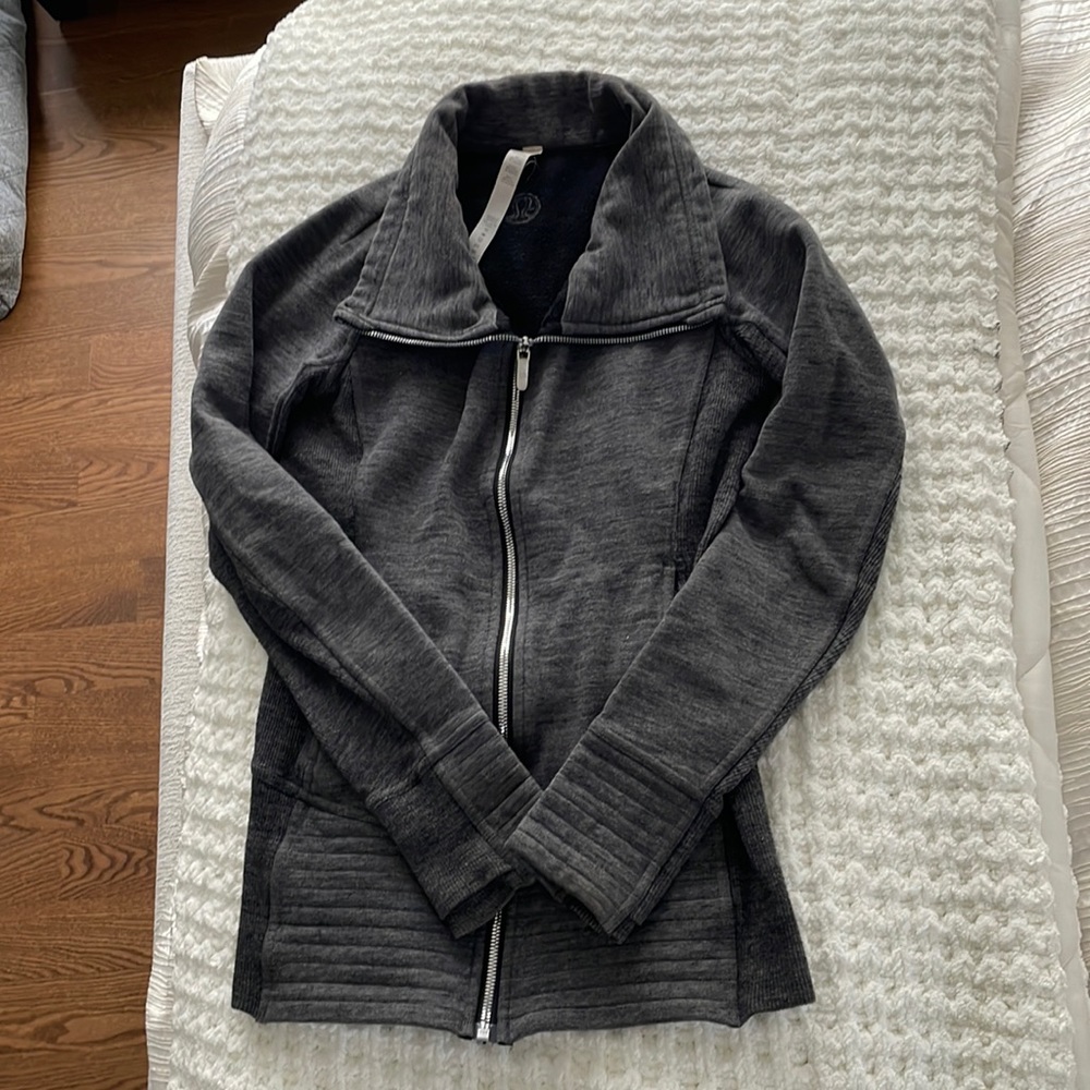 Lululemon athletica scuba women’s sweatshirt